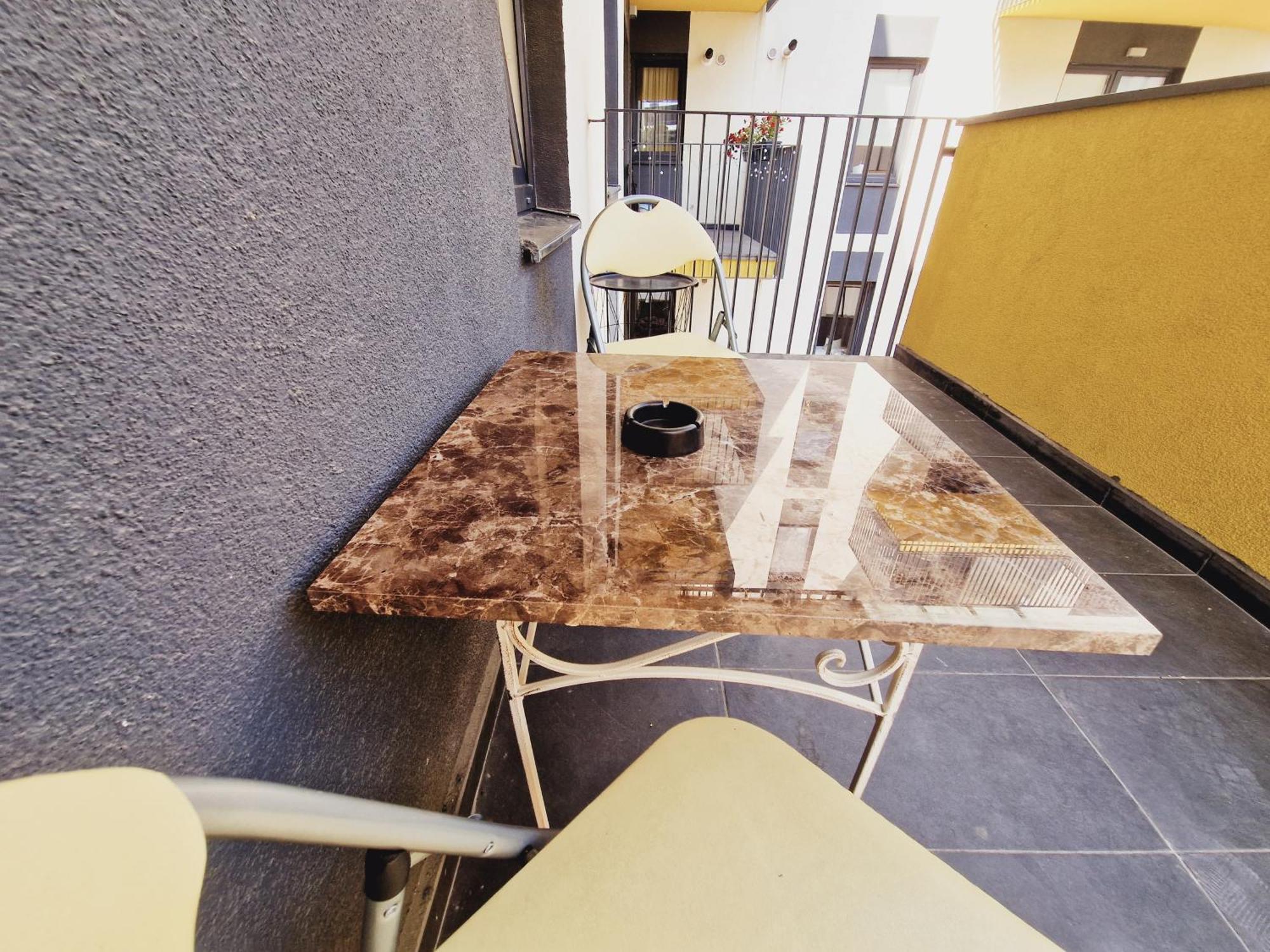 Ultracentral 5* Boutique Hotel Style Apartment. Brand New. 2 Rooms. Spacious. Free Parking Клуж-Напока Екстериор снимка